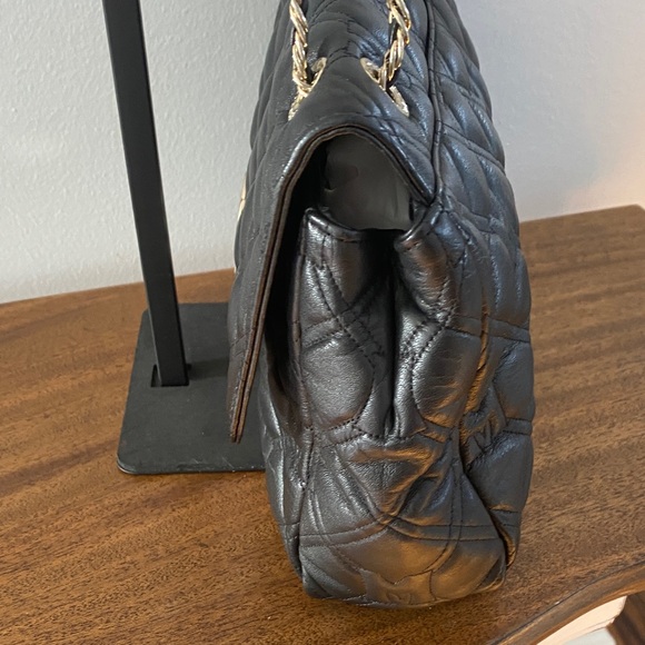 METROCITY Black Quilted Leather Shoulder Bag W/Gold-Tone Chain Strap & Hardware - Picture 11 of 14